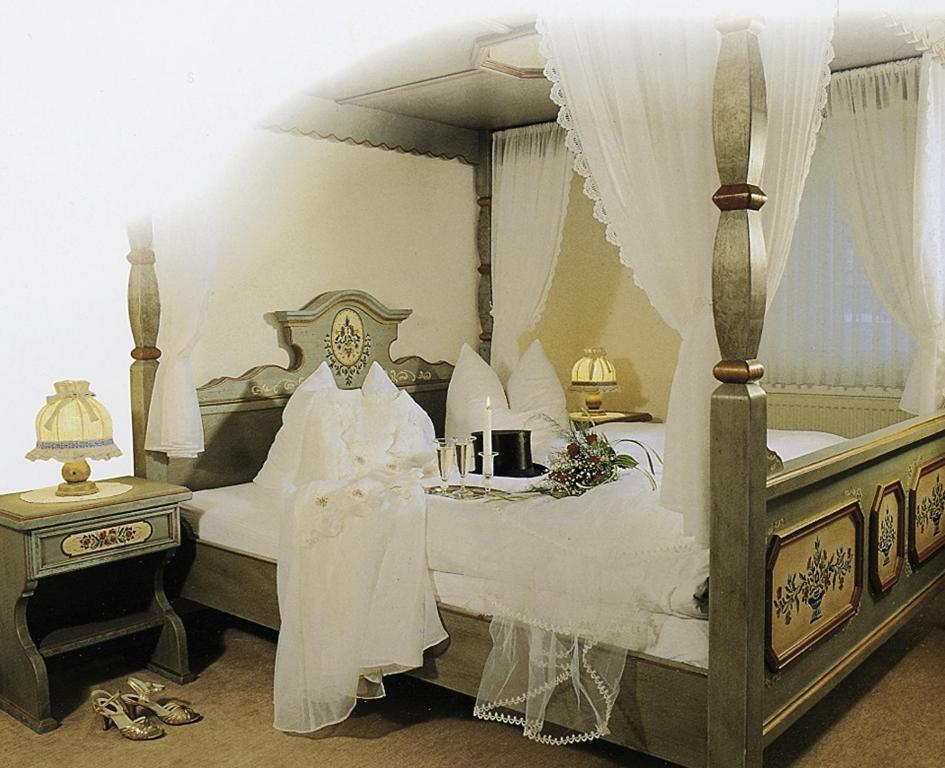 Hotel Schwalenberger Malkasten Schieder-Schwalenberg Δωμάτιο φωτογραφία