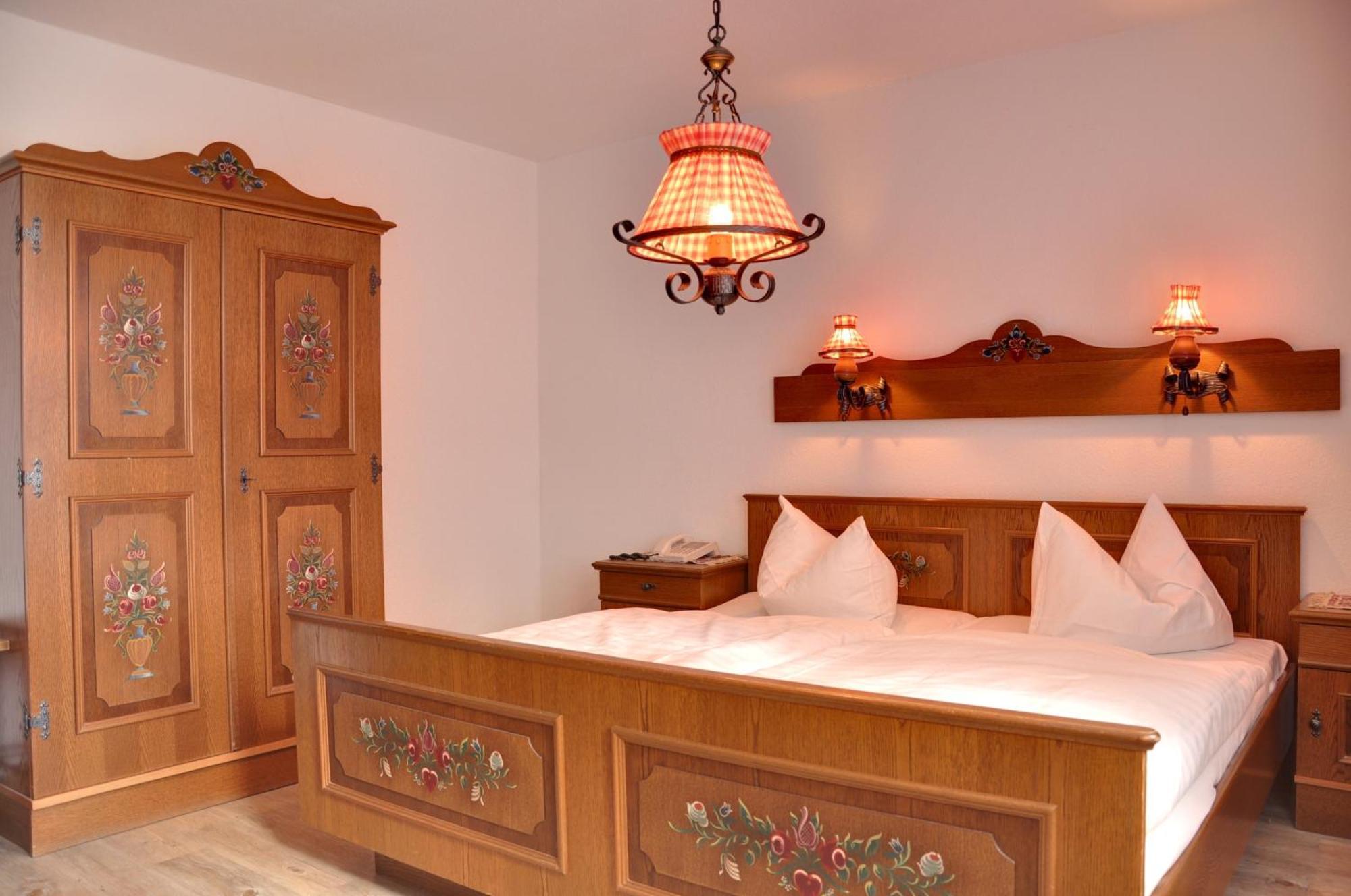 Hotel Schwalenberger Malkasten Schieder-Schwalenberg Εξωτερικό φωτογραφία